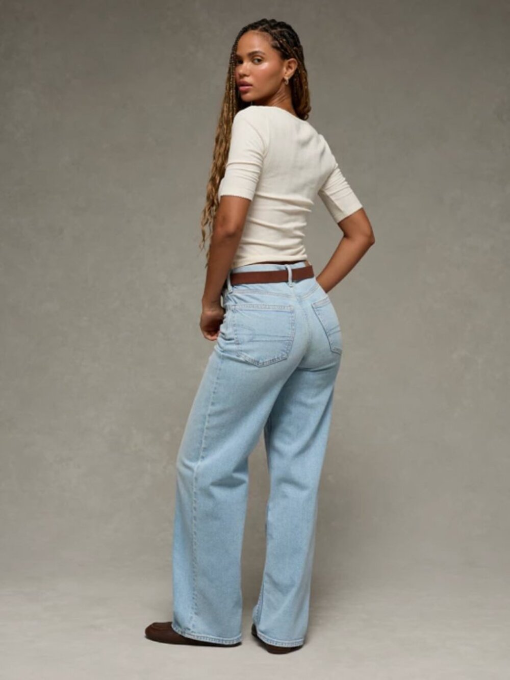 American Eagle Outfitters Strigid Curvy Super High Rise Baggy Straight Jean
